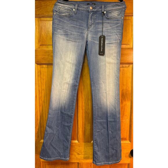 Women's Bebe boot cut Jeans NEW w/tags Light Wash SIZE 28 - Picture 1 of 8